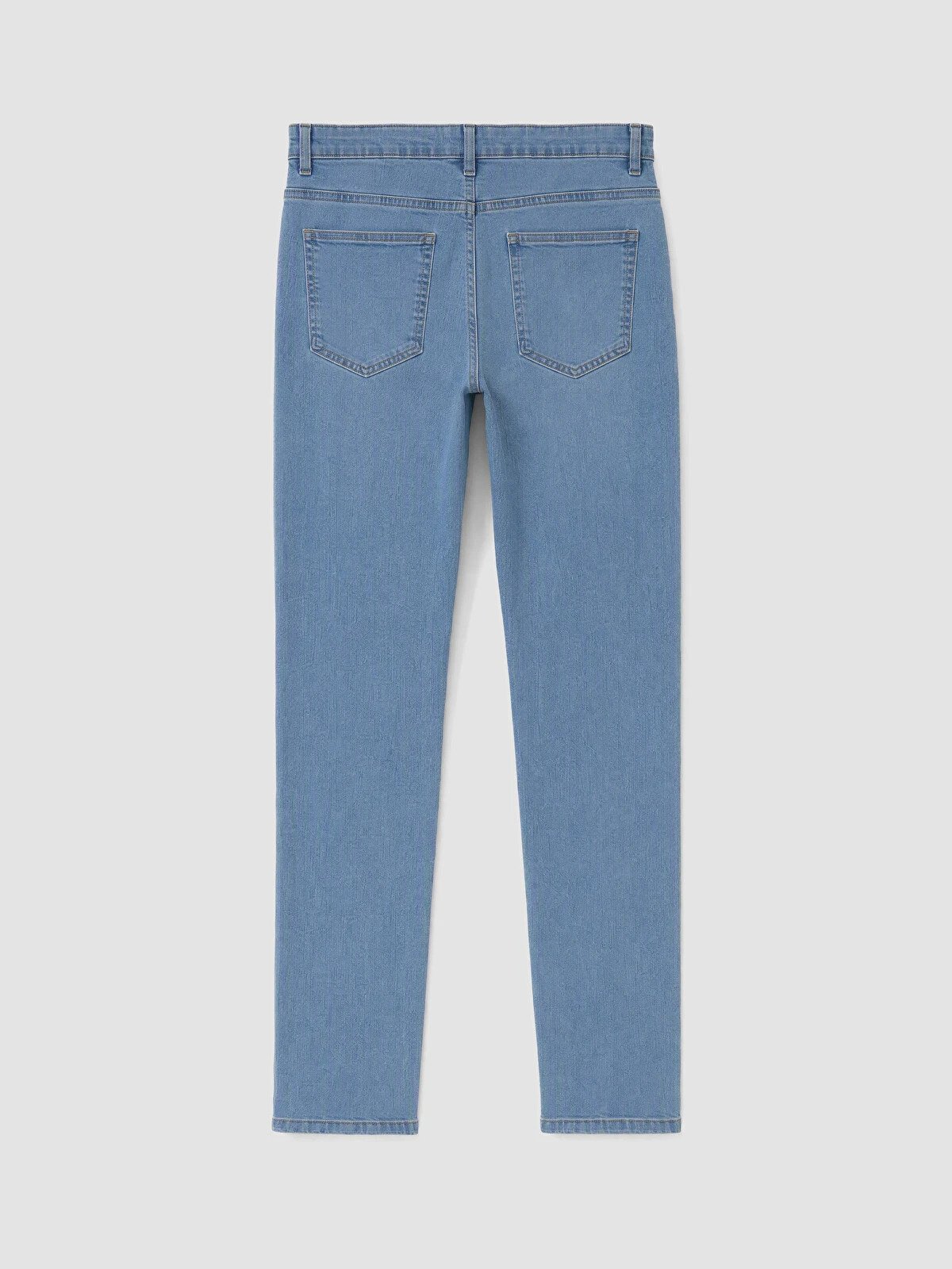 LC Waikiki 779 Regular Fit Jeans - Image 5
