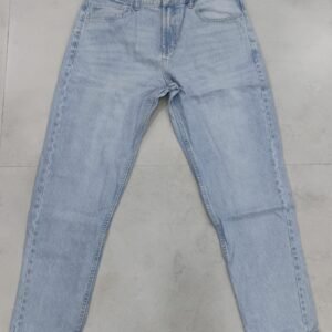 ZARA Tapered Jean
